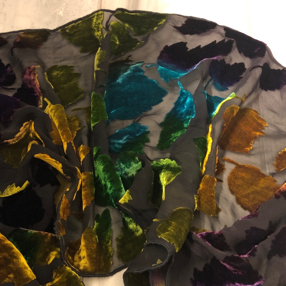 Velvet Colorful Leaf Patterned Scarf - image 8